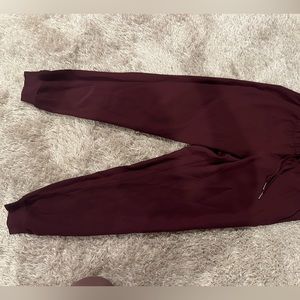 Lululemon burgundy jogger